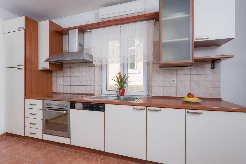 Apartments Santo Bol Quarto foto